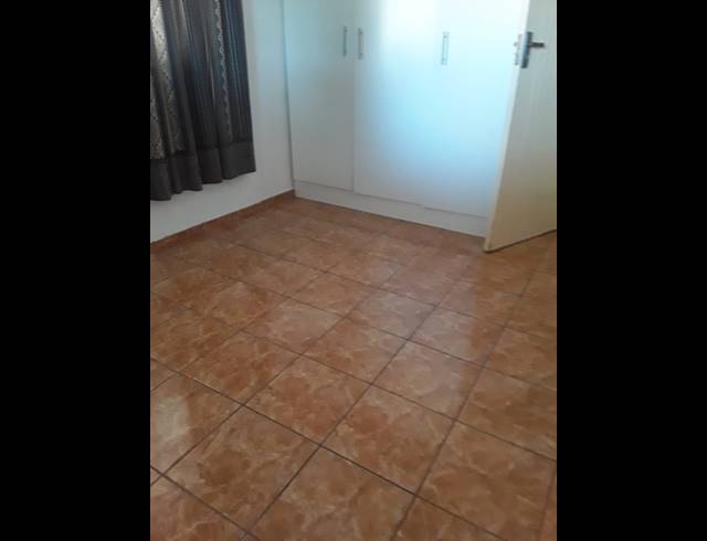 3 BEDROOM HOUSE FOR SALE IN LENNOXTON